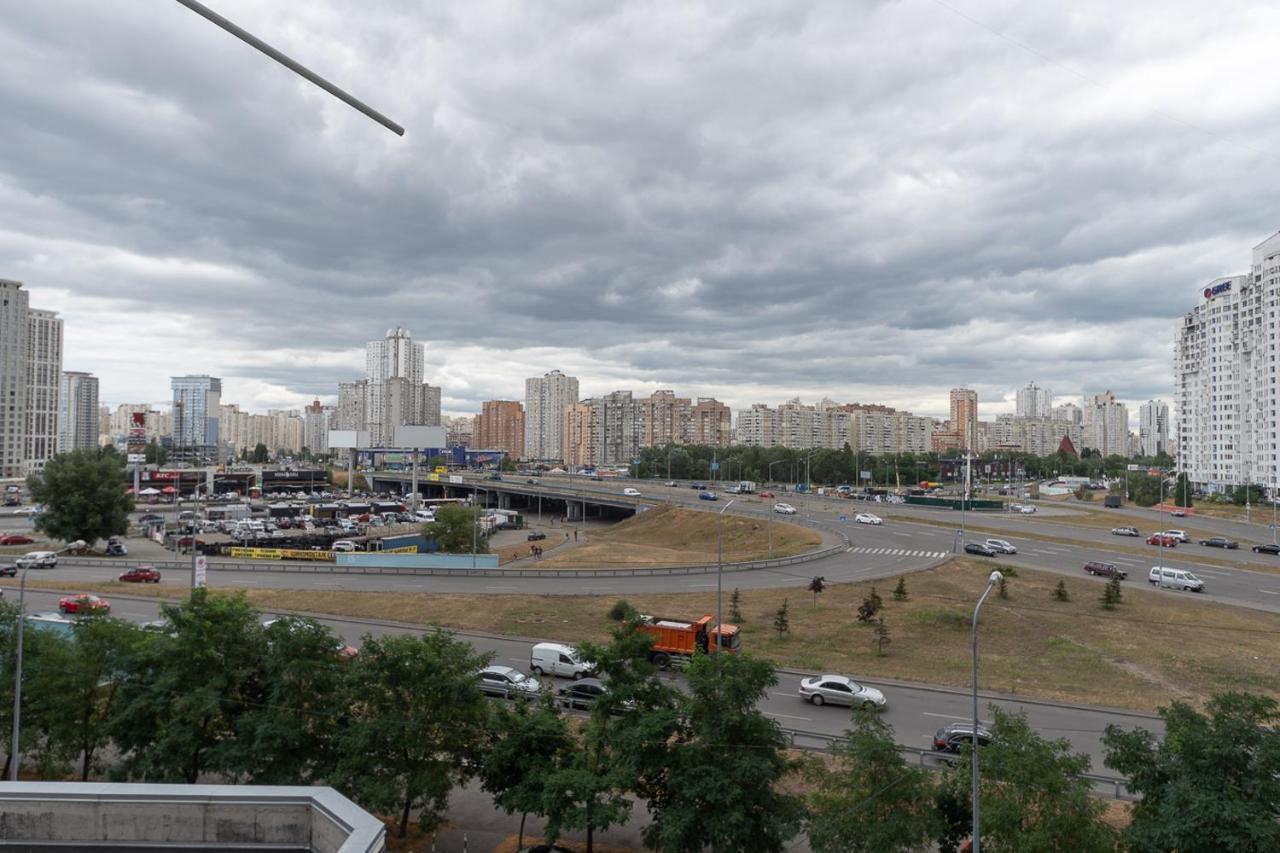Новая Квартира На Метро Осокорки, Позняки 키예프 외부 사진